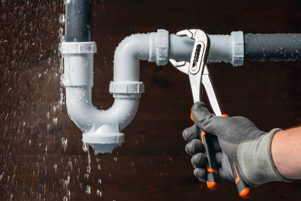 Professional Leak Detection technician working in Highland, MI